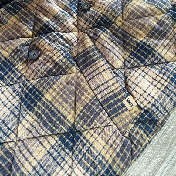 Levi’s Women’s Quilted Cocoon Coat Plaid Sherpa Jacket CD - Picture 14 of 15